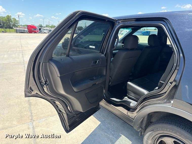 image for item ET6326 2017 Ford Explorer Police Interceptor SUV