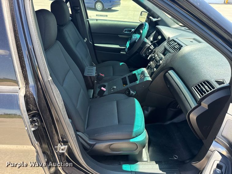 image for item ET6326 2017 Ford Explorer Police Interceptor SUV