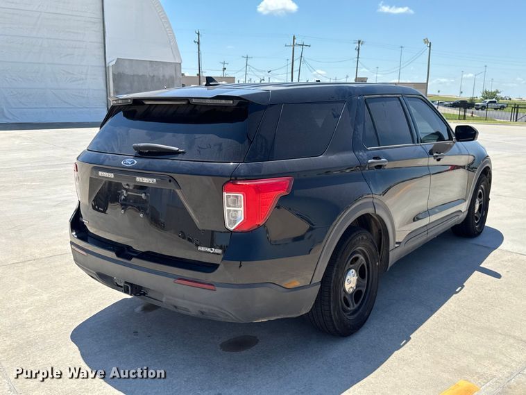 image for item ET6327 2021 Ford Explorer Police Interceptor SUV
