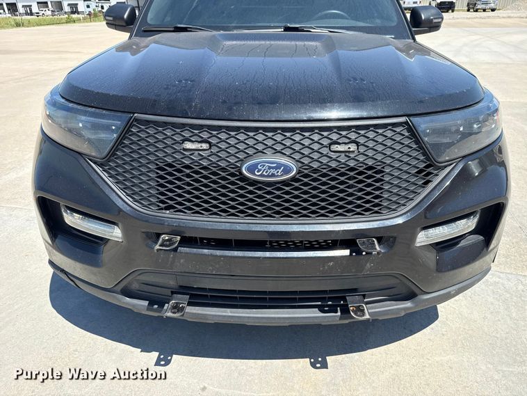 image for item ET6327 2021 Ford Explorer Police Interceptor SUV