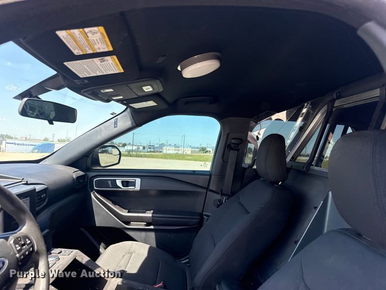 image for item ET6327 2021 Ford Explorer Police Interceptor SUV