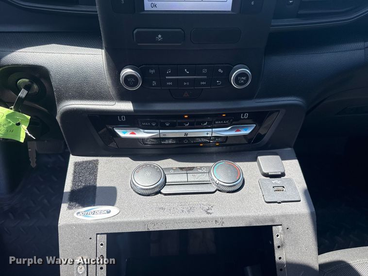 image for item ET6327 2021 Ford Explorer Police Interceptor SUV