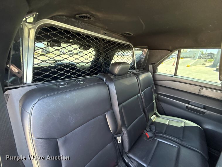 image for item ET6327 2021 Ford Explorer Police Interceptor SUV