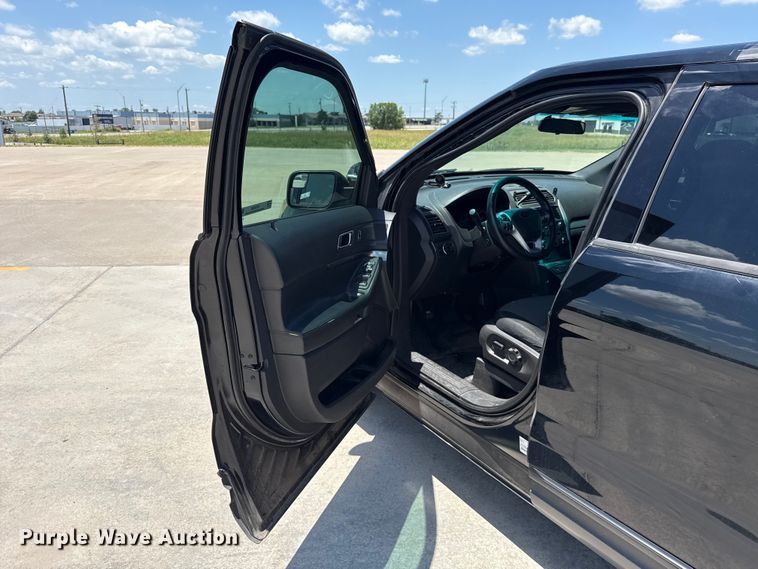 image for item ET6328 2014 Ford Explorer Police Interceptor SUV