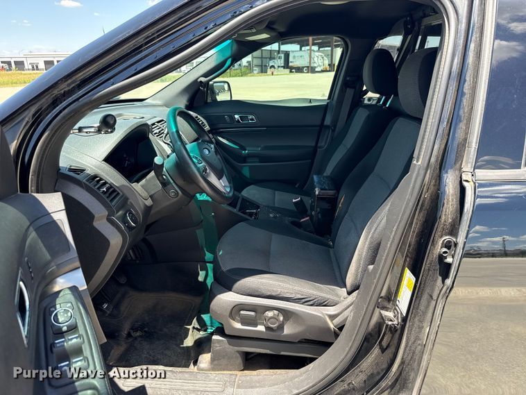 image for item ET6328 2014 Ford Explorer Police Interceptor SUV