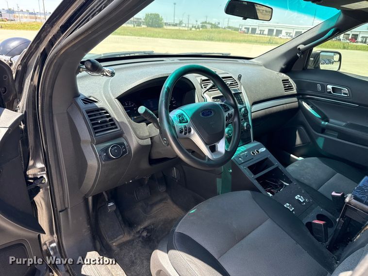 image for item ET6328 2014 Ford Explorer Police Interceptor SUV