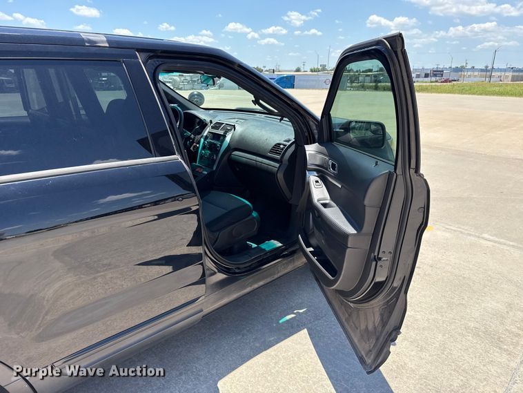 image for item ET6329 2014 Ford Explorer Police Interceptor SUV