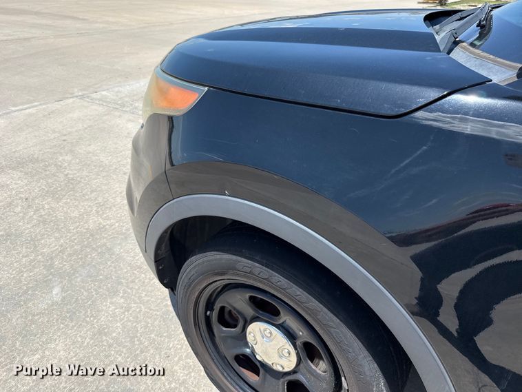 image for item ET6331 2015 Ford Explorer Police Interceptor 