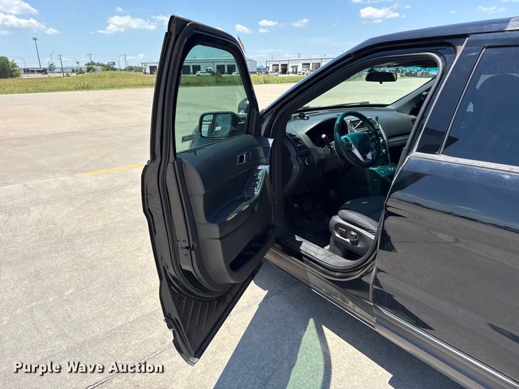 image for item ET6331 2015 Ford Explorer Police Interceptor 