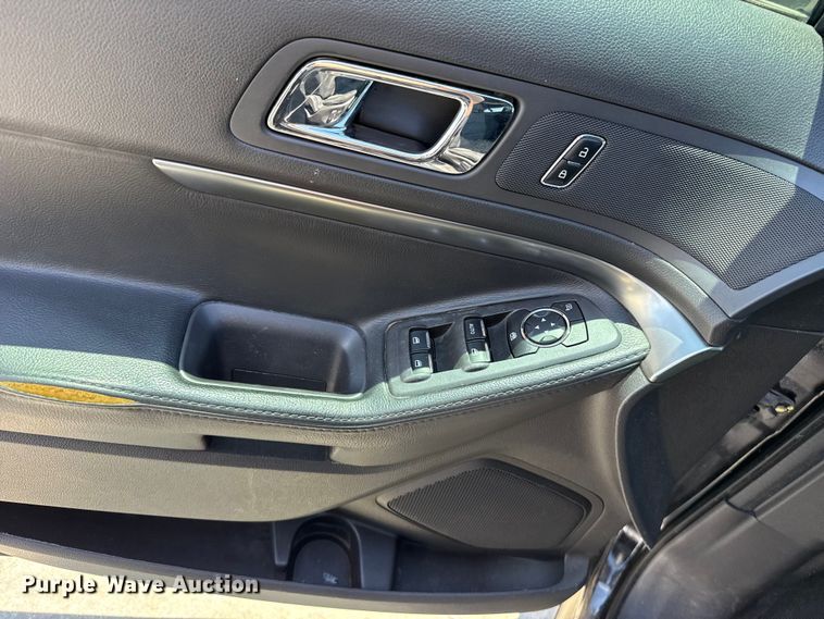 image for item ET6331 2015 Ford Explorer Police Interceptor 