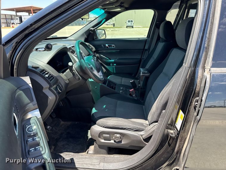 image for item ET6331 2015 Ford Explorer Police Interceptor 