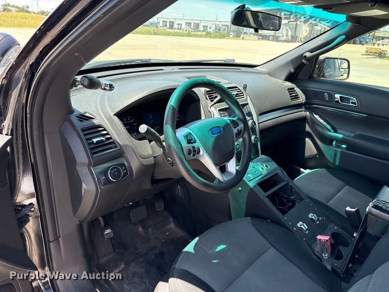 image for item ET6331 2015 Ford Explorer Police Interceptor 