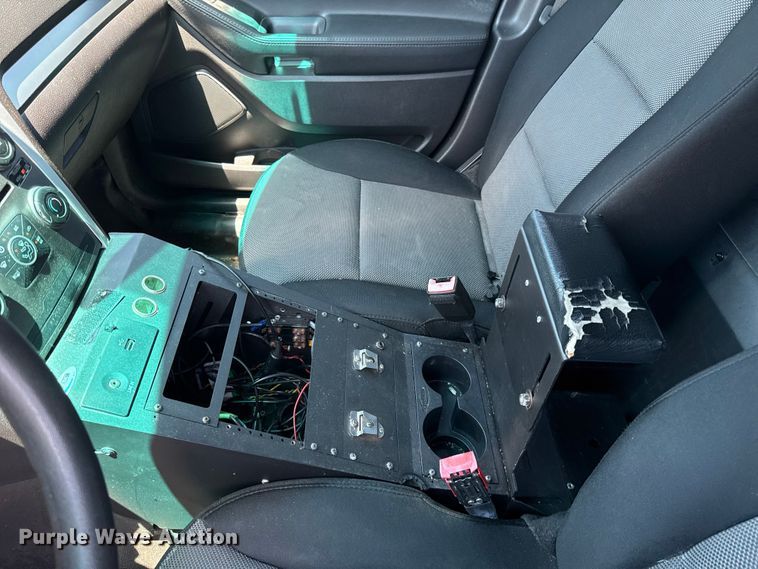 image for item ET6331 2015 Ford Explorer Police Interceptor 