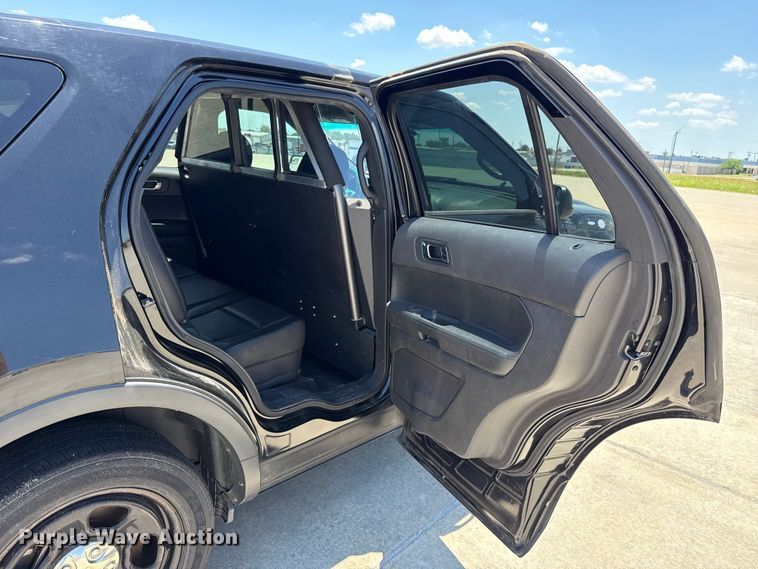 image for item ET6331 2015 Ford Explorer Police Interceptor 