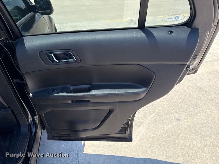 image for item ET6331 2015 Ford Explorer Police Interceptor 