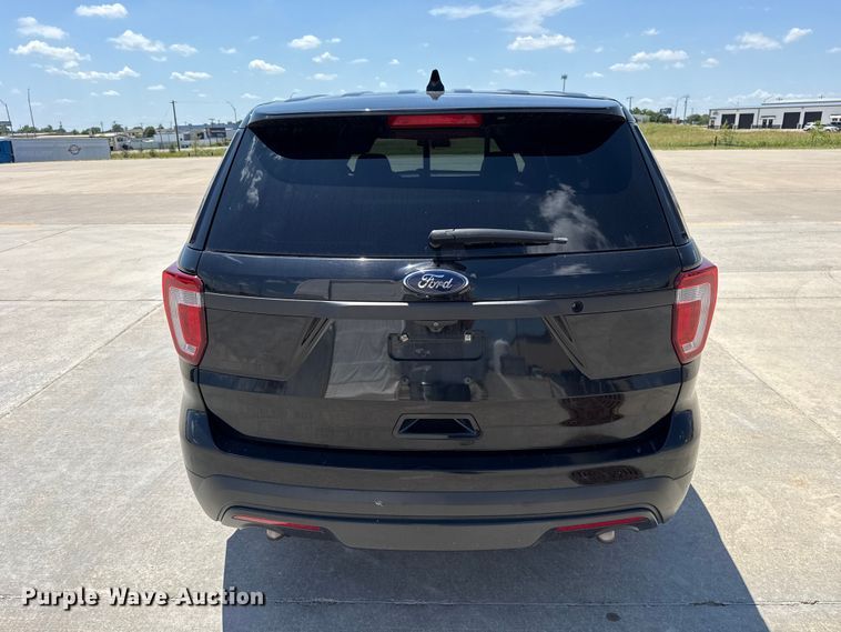 image for item ET6332 2016 Ford Explorer Police Interceptor SUV