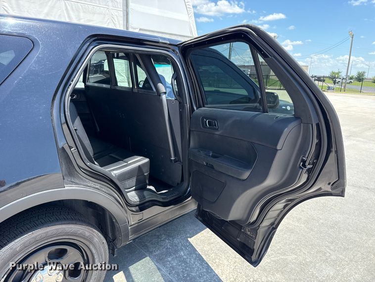 image for item ET6332 2016 Ford Explorer Police Interceptor SUV