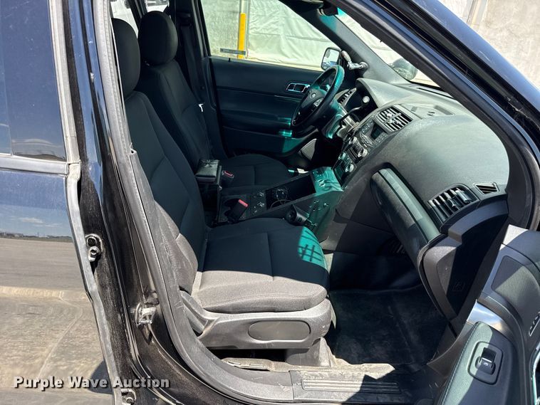 image for item ET6332 2016 Ford Explorer Police Interceptor SUV