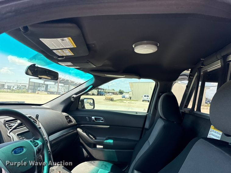 image for item ET6333 2015 Ford Explorer Police Interceptor SUV