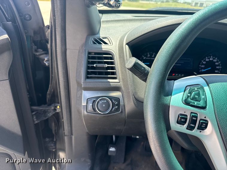 image for item ET6333 2015 Ford Explorer Police Interceptor SUV
