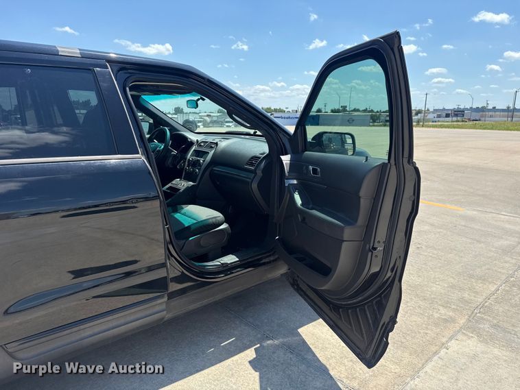 image for item ET6333 2015 Ford Explorer Police Interceptor SUV
