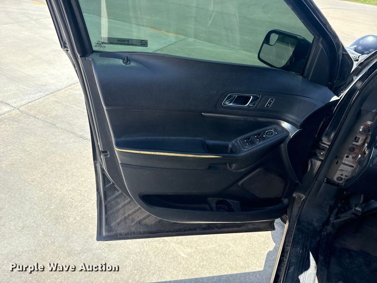 image for item ET6334 2016 Ford Explorer Police Interceptor SUV