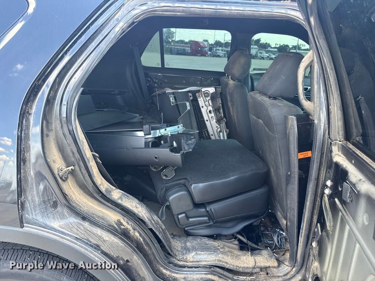 image for item ET6334 2016 Ford Explorer Police Interceptor SUV