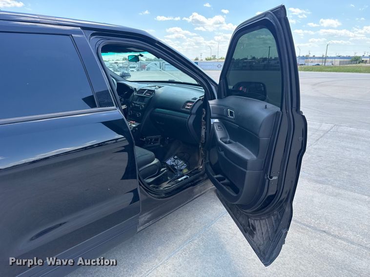 image for item ET6334 2016 Ford Explorer Police Interceptor SUV