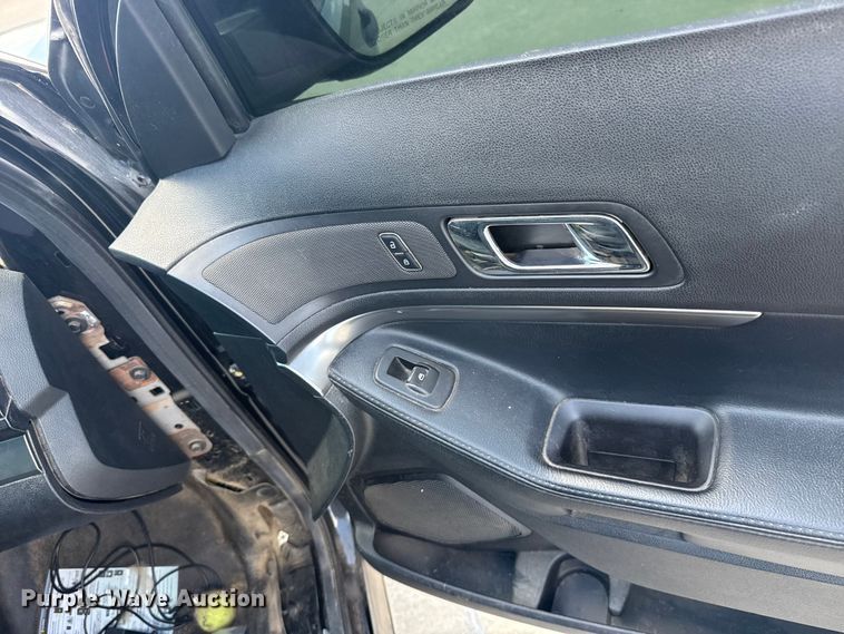 image for item ET6334 2016 Ford Explorer Police Interceptor SUV