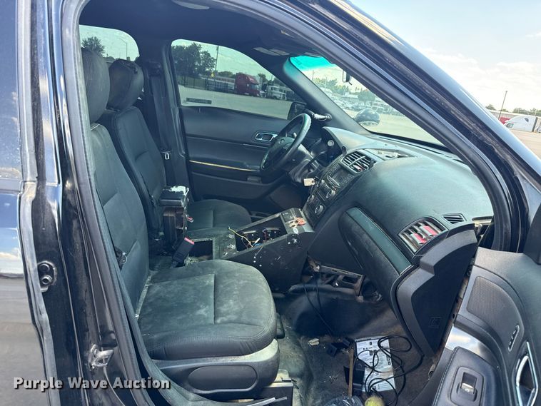 image for item ET6334 2016 Ford Explorer Police Interceptor SUV