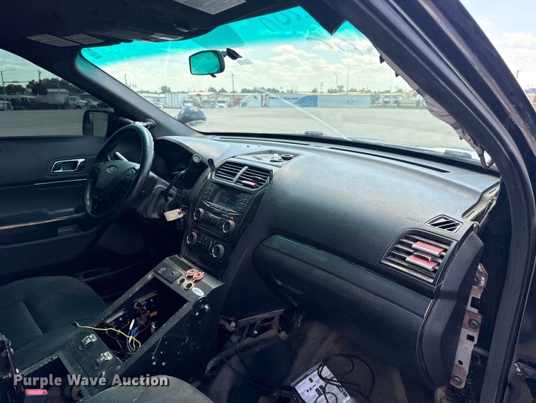 image for item ET6334 2016 Ford Explorer Police Interceptor SUV
