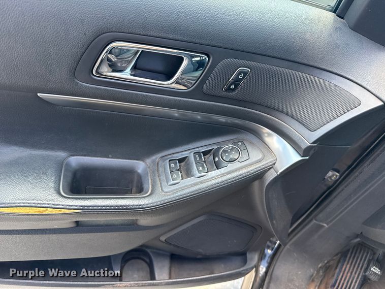 image for item ET6335 2013 Ford Explorer Police Interceptor SUV