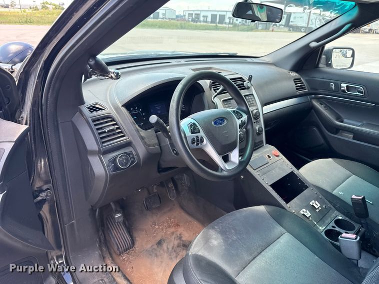 image for item ET6335 2013 Ford Explorer Police Interceptor SUV