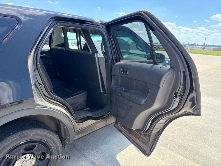 image for item ET6335 2013 Ford Explorer Police Interceptor SUV