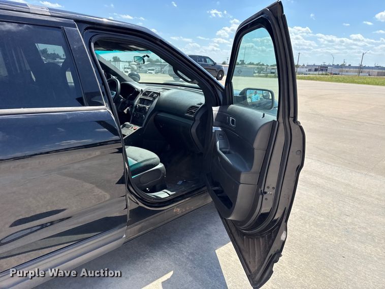 image for item ET6335 2013 Ford Explorer Police Interceptor SUV