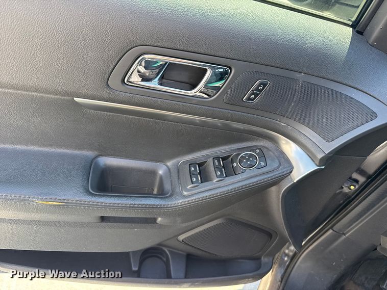 image for item ET6336 2015 Ford Explorer Police Interceptor SUV