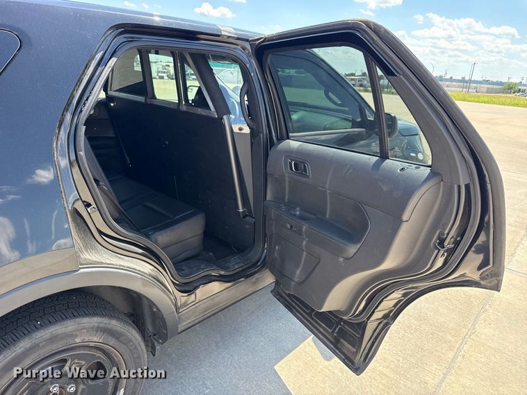image for item ET6336 2015 Ford Explorer Police Interceptor SUV
