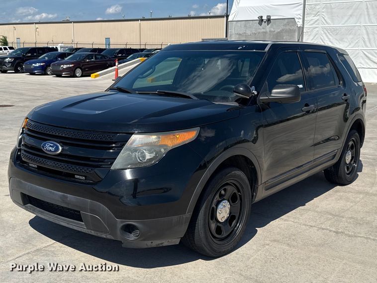 image for item ET6337 2015 Ford Explorer Police Interceptor SUV