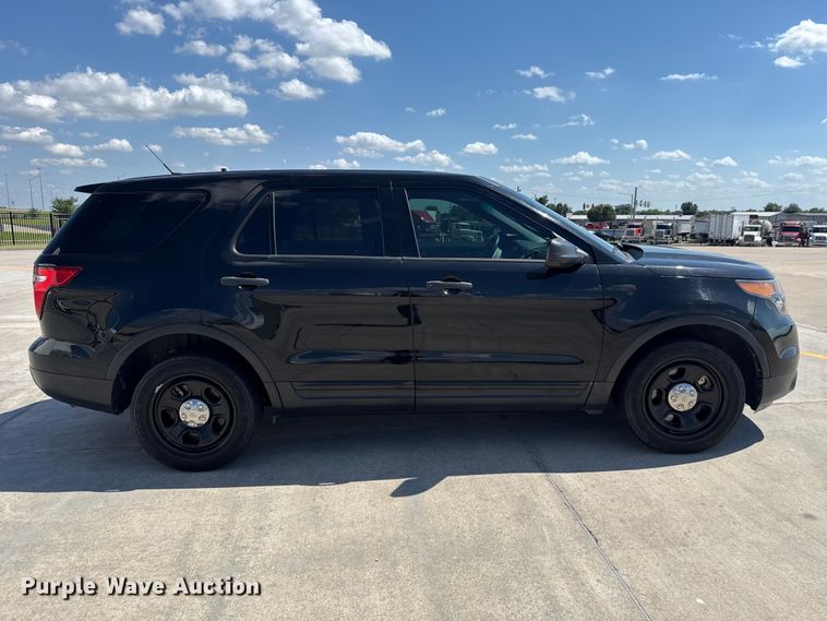 image for item ET6337 2015 Ford Explorer Police Interceptor SUV