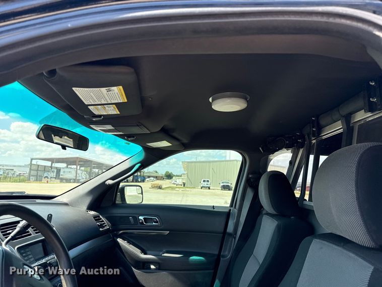 image for item ET6337 2015 Ford Explorer Police Interceptor SUV