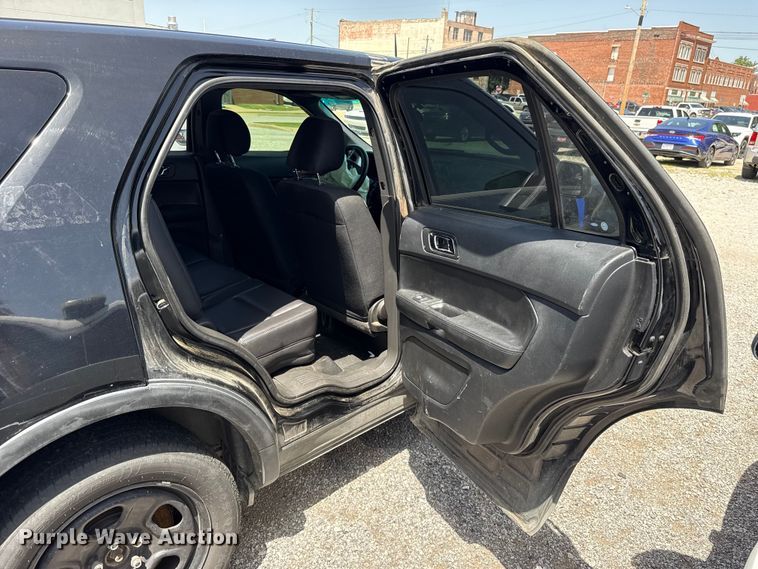 image for item ET6401 2014 Ford Explorer Police Interceptor SUV
