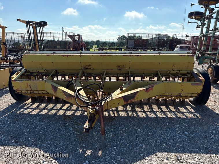 image for item EU5712 International Harvester  510 grain drill