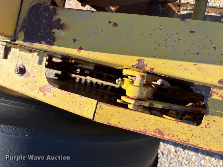 image for item EU5712 International Harvester  510 grain drill