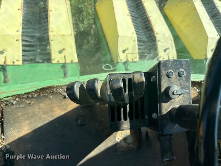image for item EU5718 1991 John Deere 7445 cotton stripper