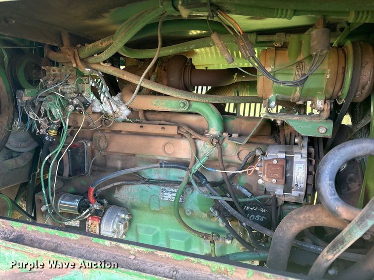 image for item EU5718 1991 John Deere 7445 cotton stripper