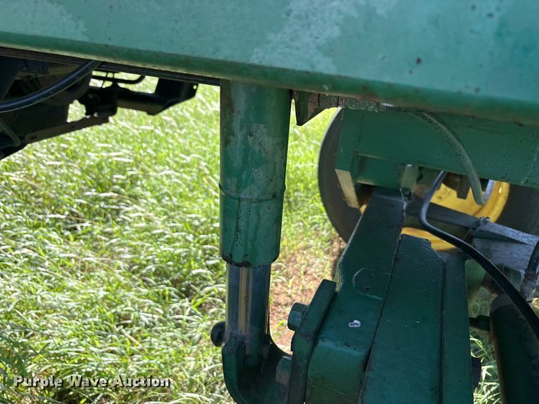 image for item EU5718 1991 John Deere 7445 cotton stripper