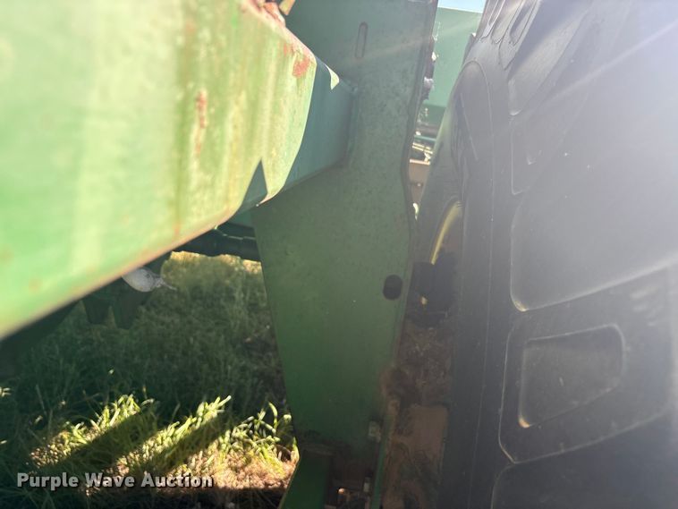 image for item EU5718 1991 John Deere 7445 cotton stripper