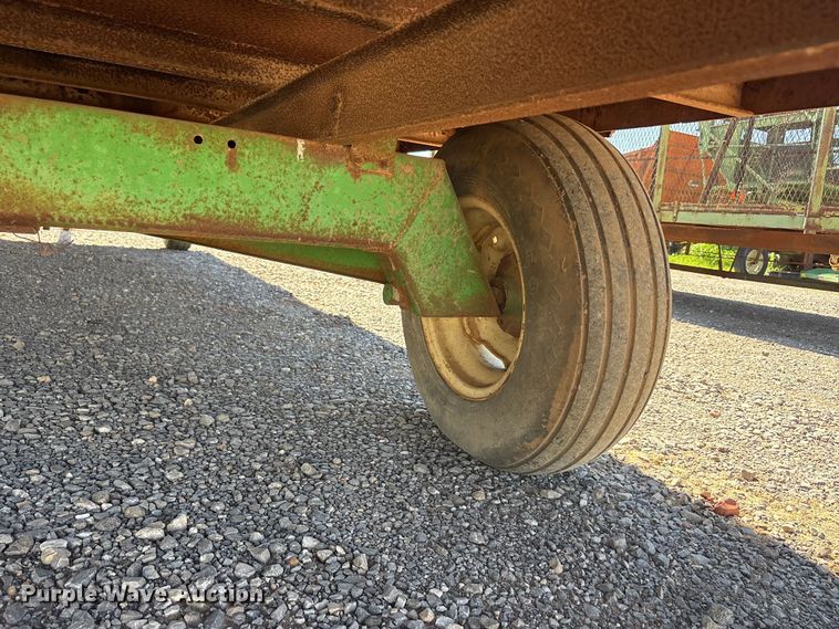 image for item EU5720 Cotton trailer