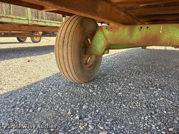 image for item EU5720 Cotton trailer