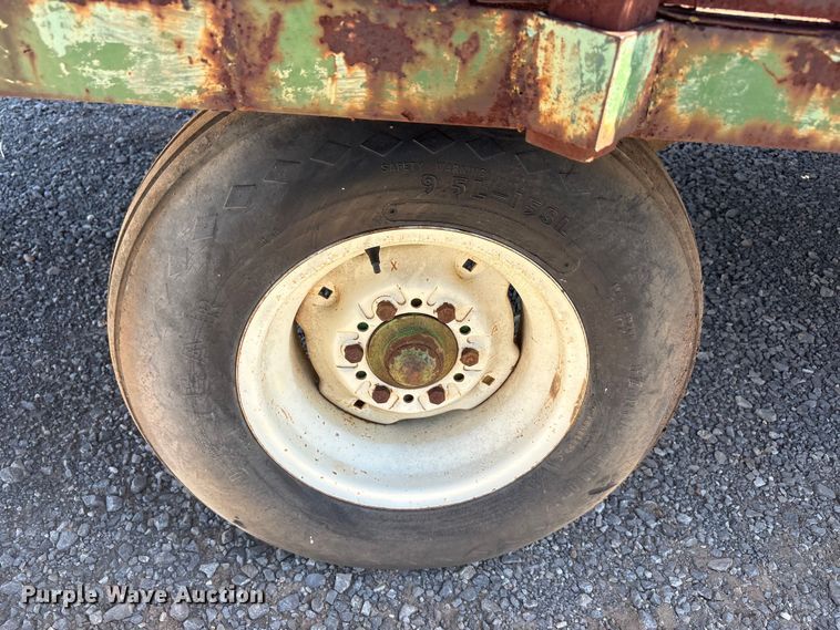 image for item EU5720 Cotton trailer